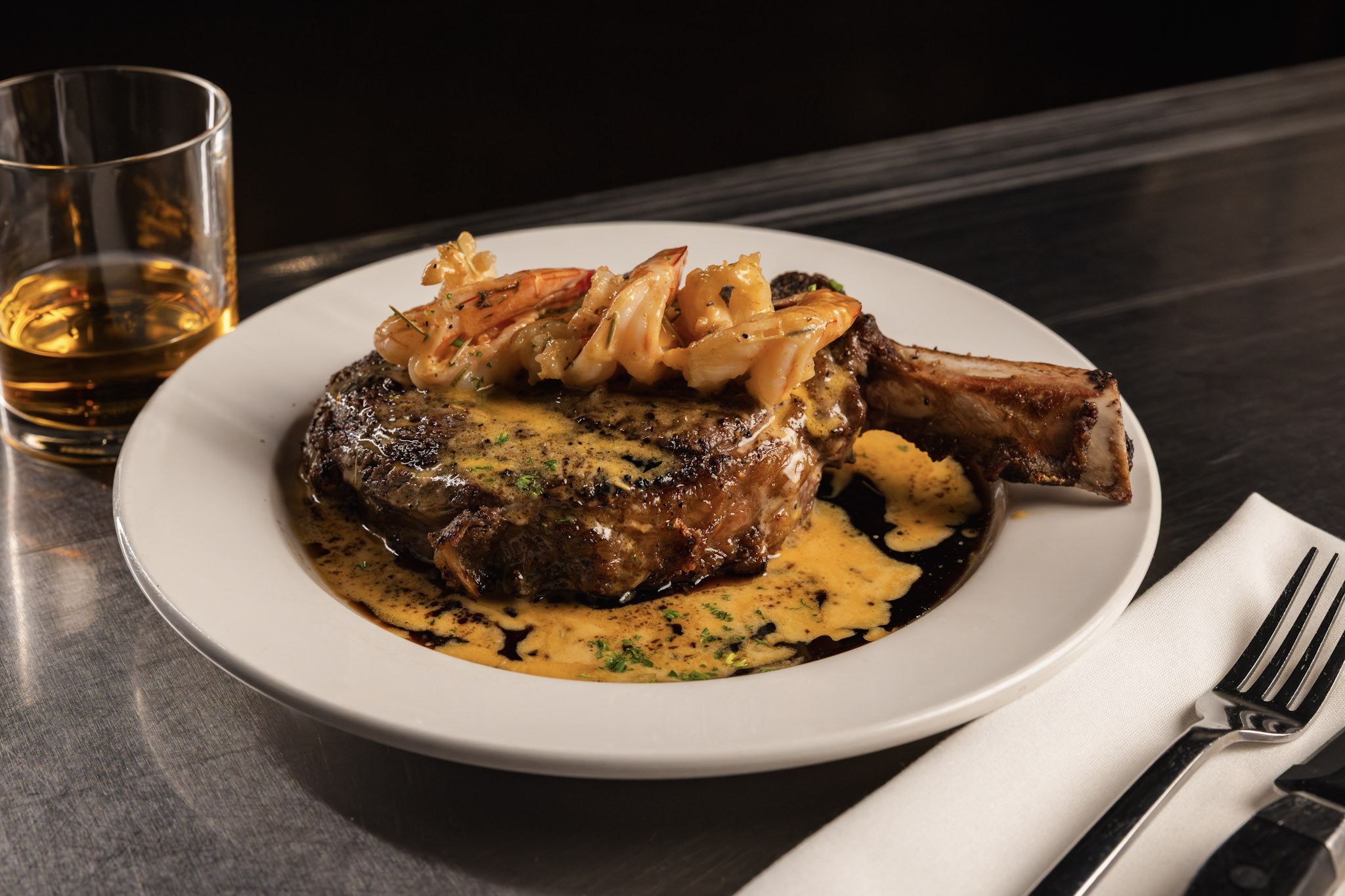 Ely's Restaurant & Bar